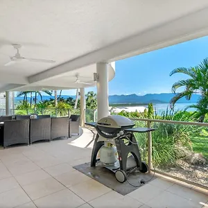 island-point-villa-1-port-douglas.cairnshotels4all.com/