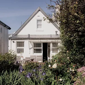 kelly-street-cottage-in-battery-point.top-hotels-hobart.com/